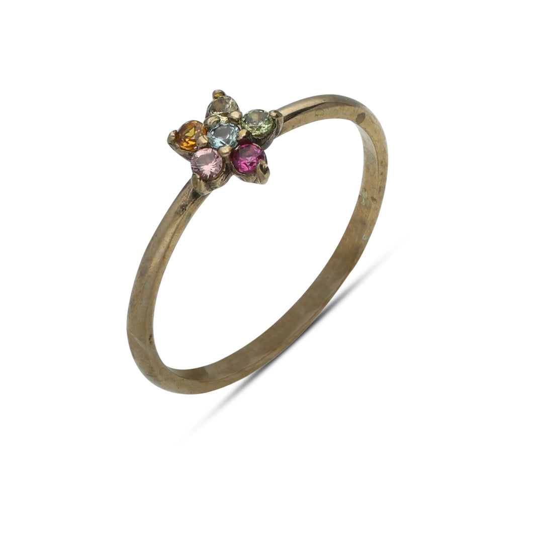 טבעת פרח יחיד משובצת אבני קריסטל צבעוניות