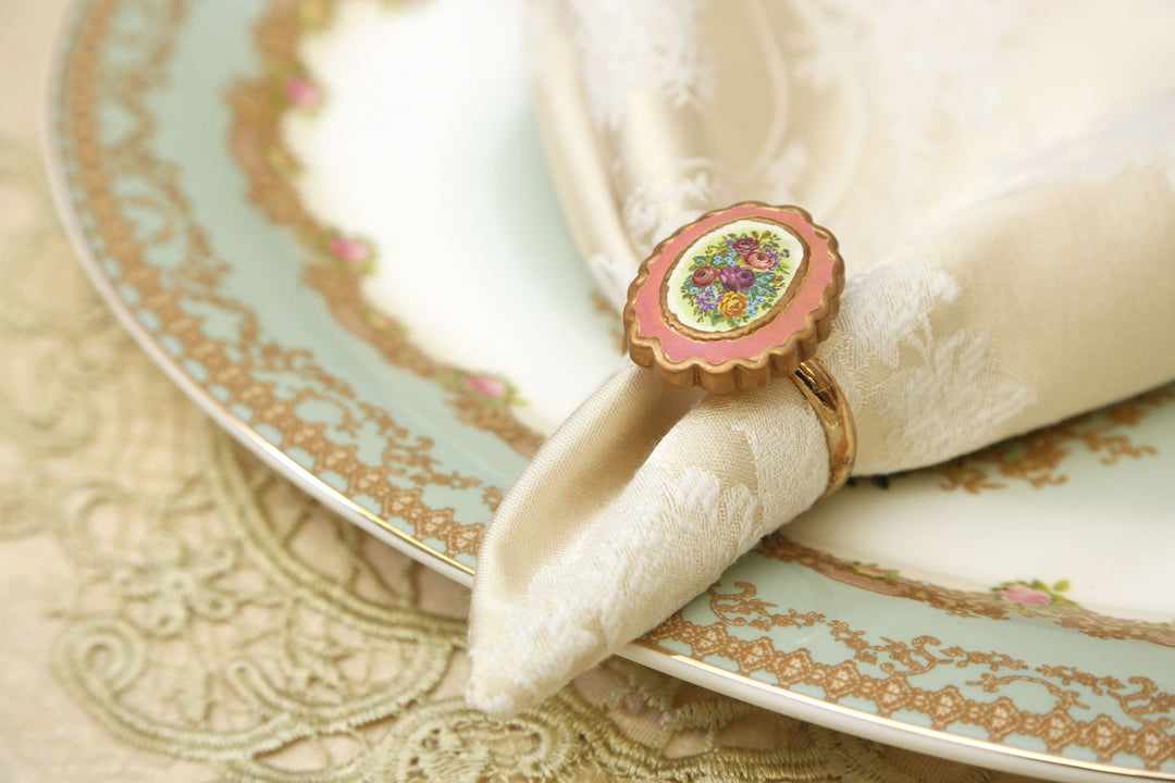 Set of six designed napkin rings - Vanessa