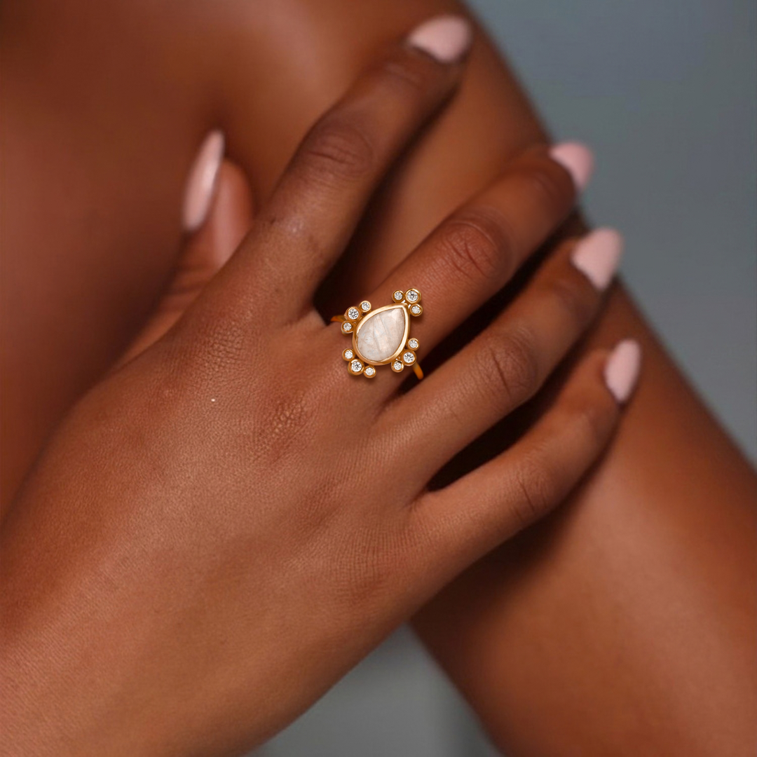 18K Gold Plated Ring with Natural Moonstone - Botanic - 3