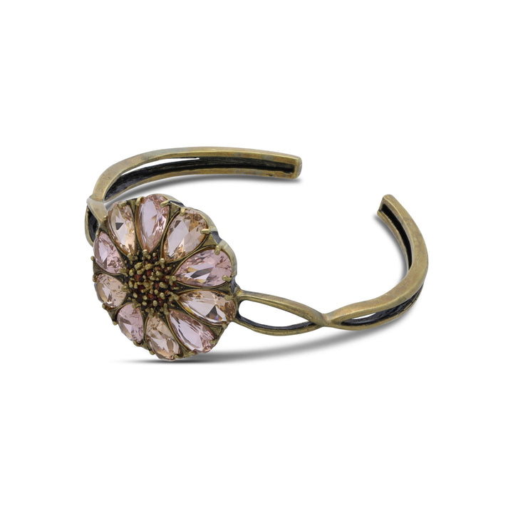 Bengal drop flower bracelet inlaid with cristall stones in cream gent color