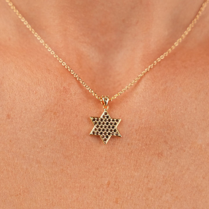 18k plated Star of David necklace with medium vitreous inlay