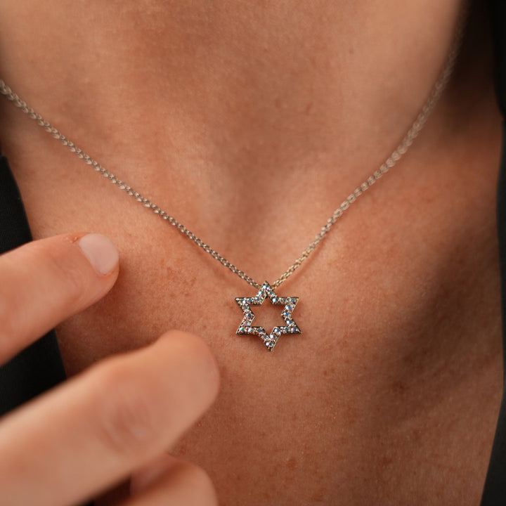 Rhodium-plated Star of David necklace with zirconia stones