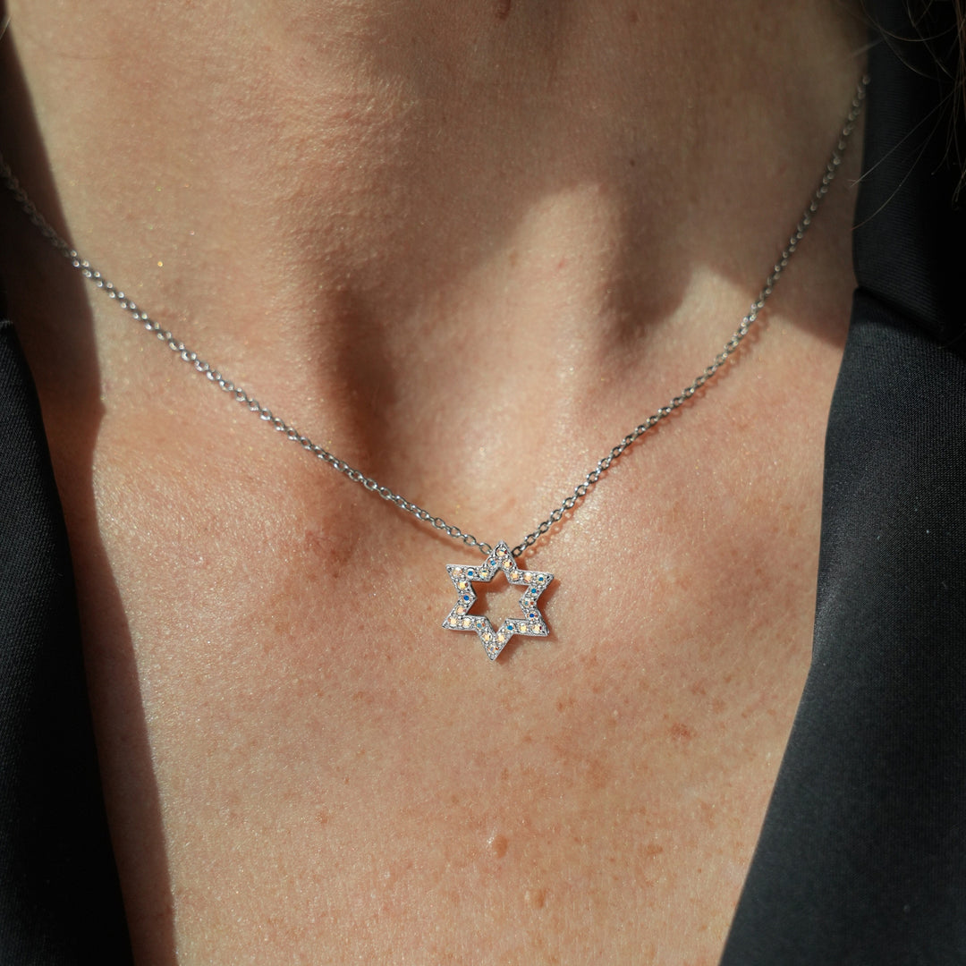 Rhodium-plated Star of David necklace with zirconia stones
