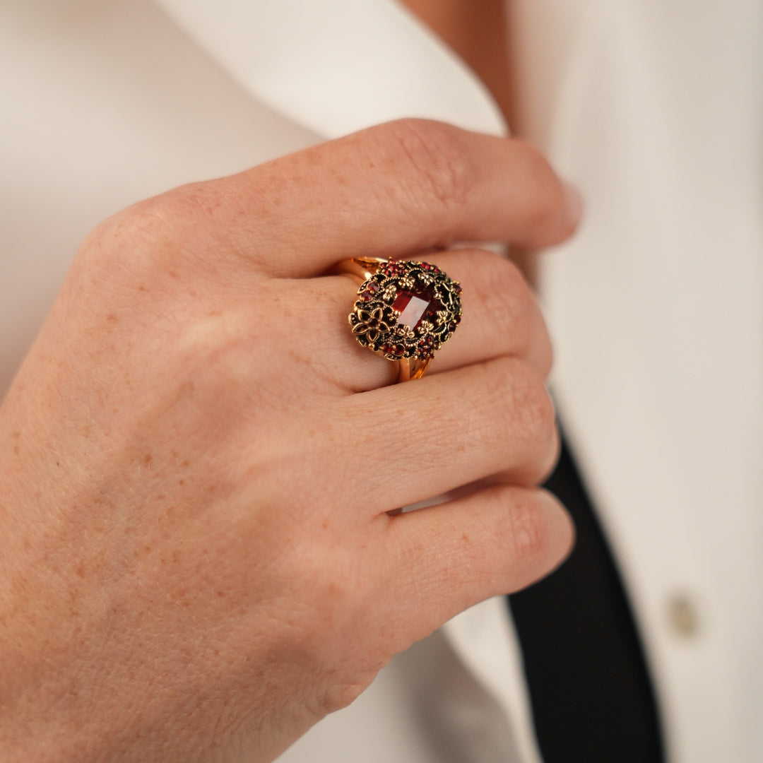 18K gold-plated ring with red zircons M Heritage