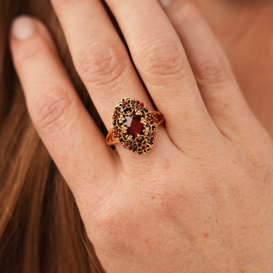 18K gold-plated ring with red zircons M Heritage