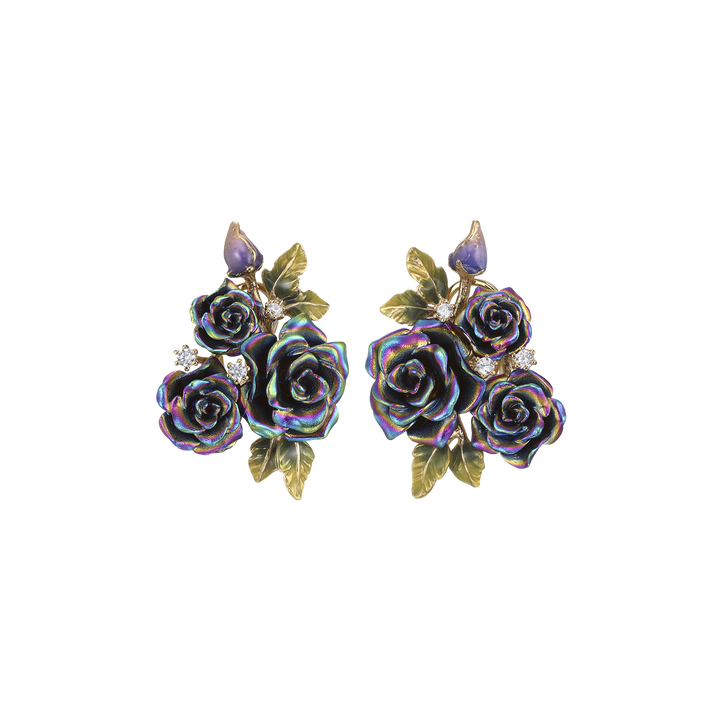 18K gold-plated earring with nano-set emerald and Monarchy enamel finish 