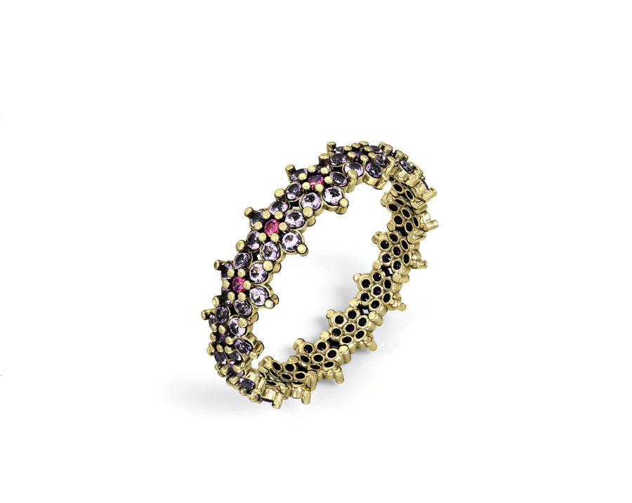 14K gold ring with three flowers set with crystal stones 4