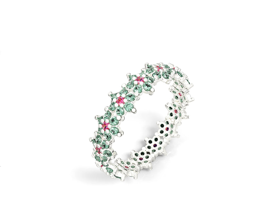 14K gold ring with three flowers set with crystal stones 5
