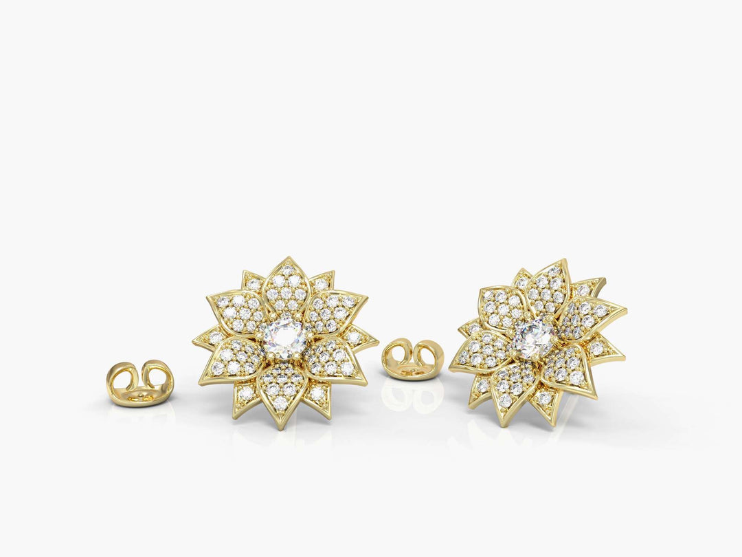 Amaryllis tight gold earrings