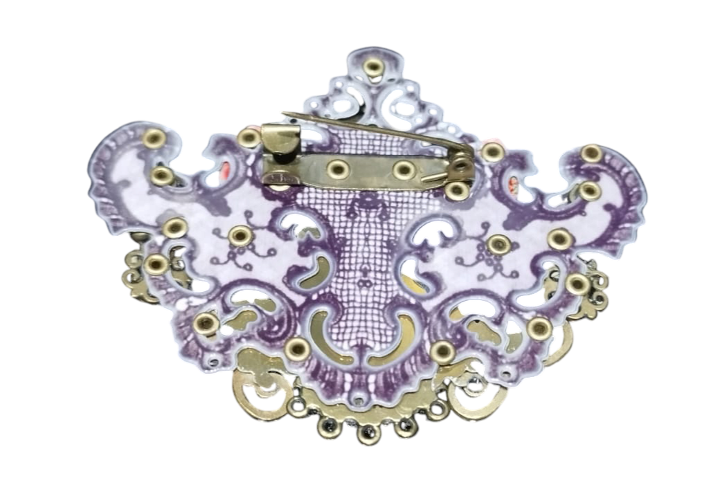 Pin with doves