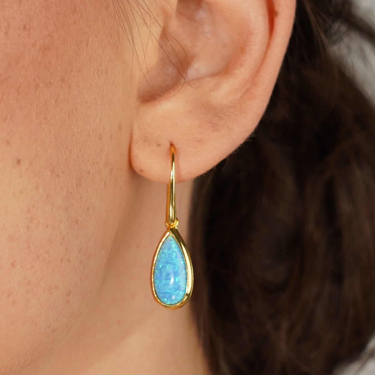 18K/24K Gold Plated Earring with Sky Blue Synthetic Opal - Mare - 2