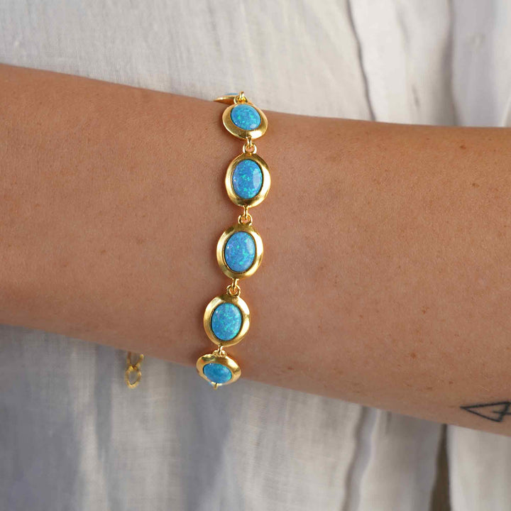 18K/24K Gold Plated Bracelet with Sky Blue Synthetic Opal - Mare - 8