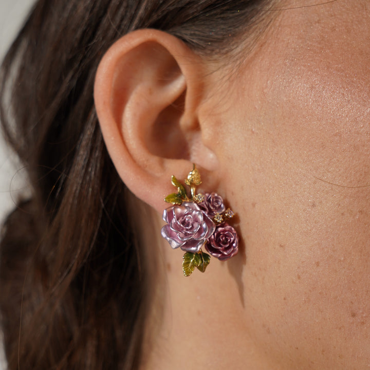 18K gold-plated earring with nano-set emerald and Monarchy enamel finish 