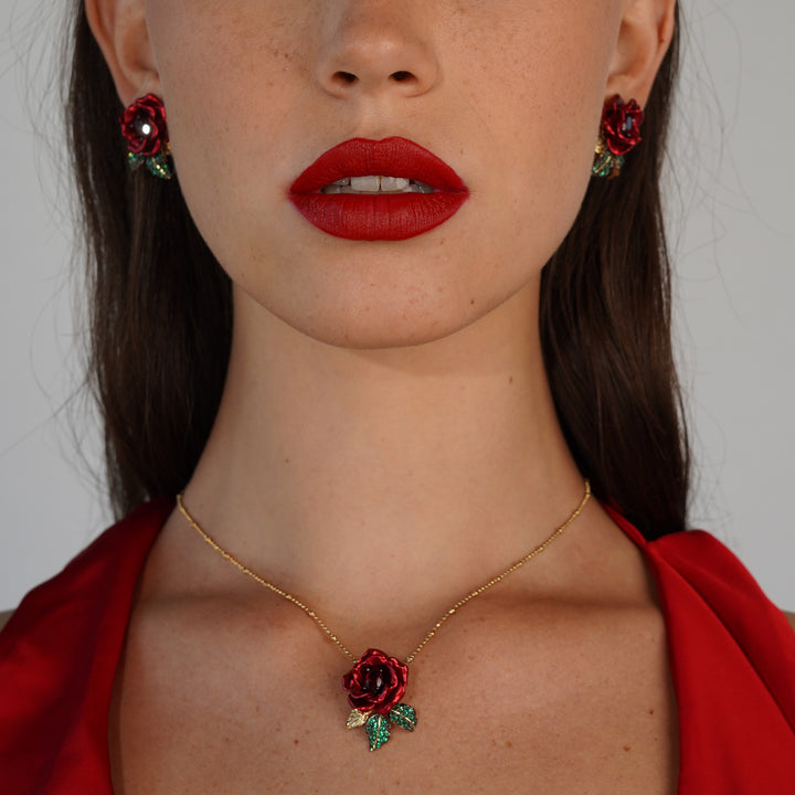 18K gold-plated earring with ruby ​​nano-settle and Monarchy enamel finish 