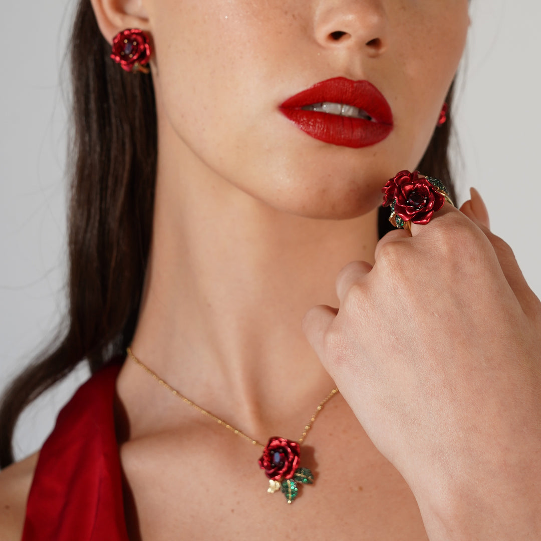 18K gold-plated earring with ruby ​​nano-settle and Monarchy enamel finish 