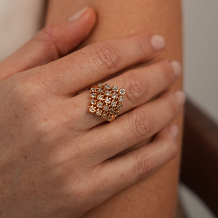 18K Gold Plated Ring with Small Diamond-Shape &amp; Zirconia - Volver - 6