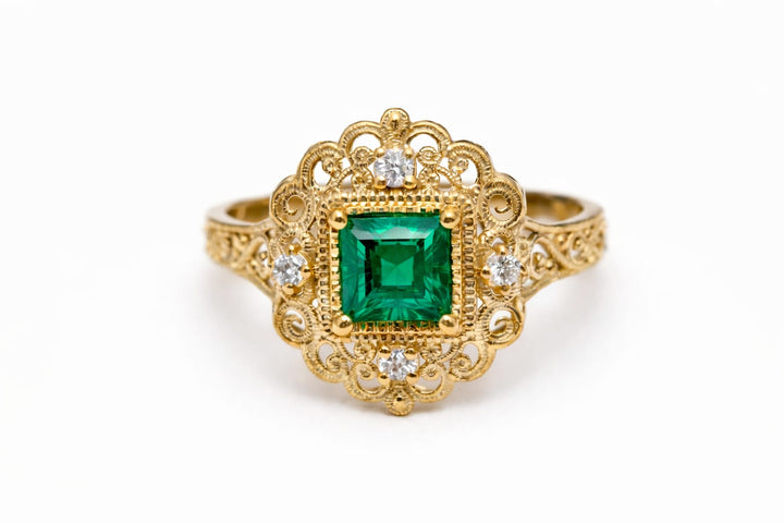 טבעת זהב אלכסנדרה אמרלד