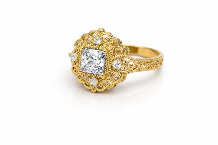 טבעת זהב אלכסנדרה יהלומים