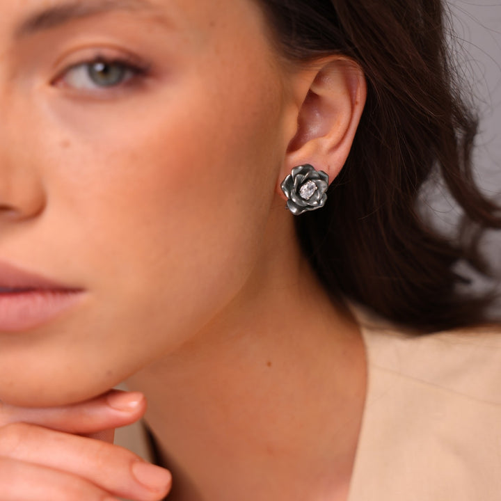 Silver-plated earring studded with nano-citrine aquamarine and a monarchy enamel finish