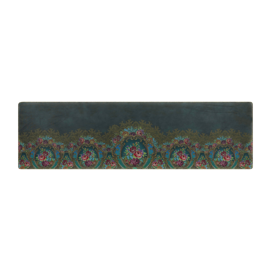 Lauren Scarf