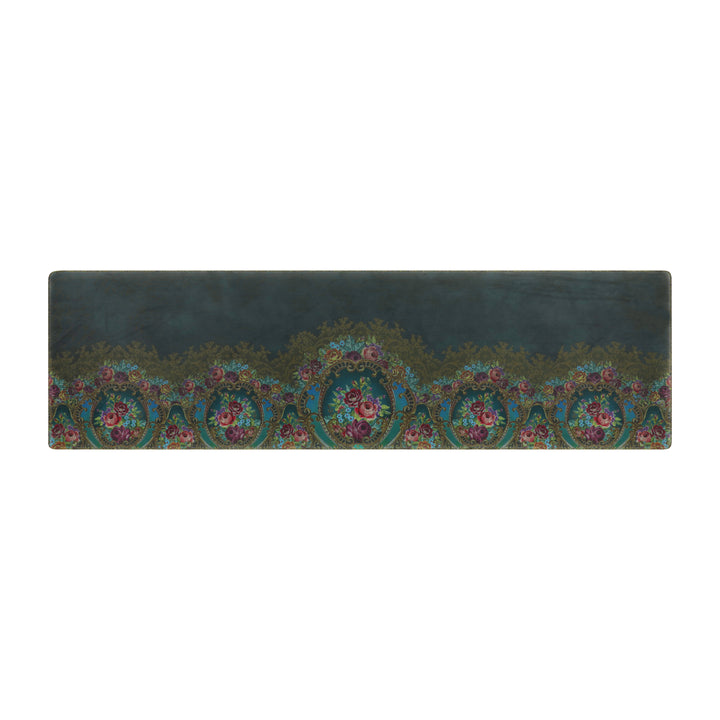 Lauren Scarf