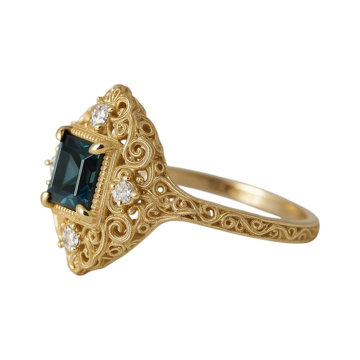Alexandra gold ring